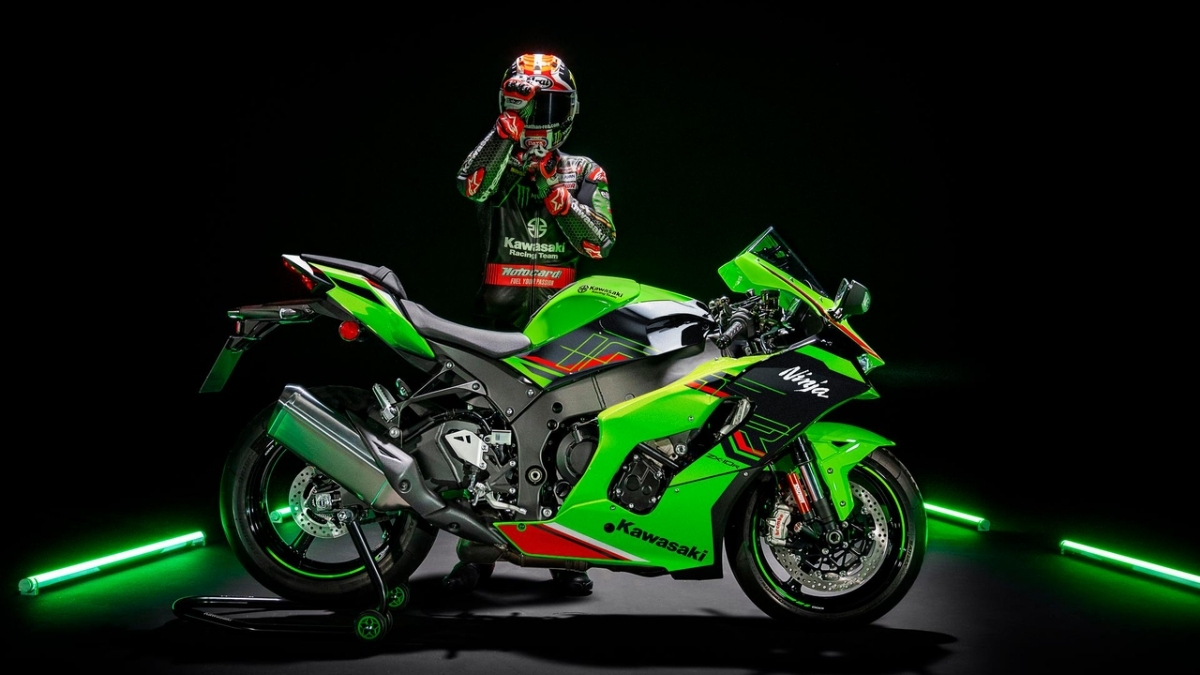 Kawasaki Ninja ZX-10R: 16.80 लाख में लॉन्च 200+ bhp ताकत और 299 किमी/घंटा रफ्तार का तूफान
