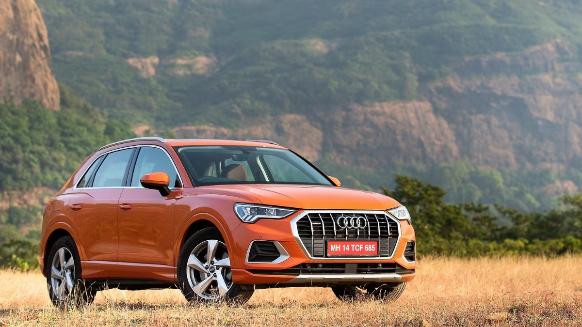 Audi Q3: की शुरुआत 46.27 लाख से, 1984cc इंजन, 320Nm टॉर्क और लग्ज़री फीचर्स के साथ