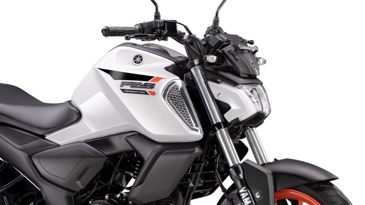 Yamaha FZS FI V4: सिर्फ 1.29 लाख में स्टाइल, पावर और ट्रैक्शन कंट्रोल का जबरदस्त कॉम्बो
