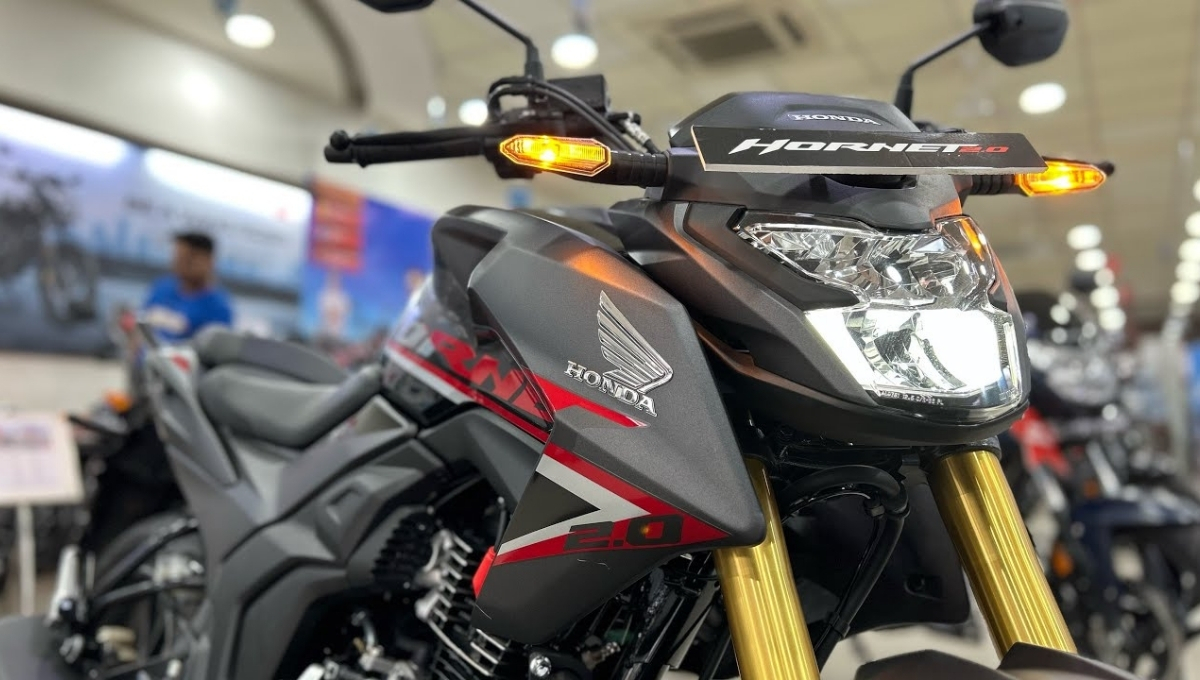Honda Hornet 2.0: की कीमत 1.39 लाख, जानिए पावरफुल इंजन और स्मार्ट फीचर्स