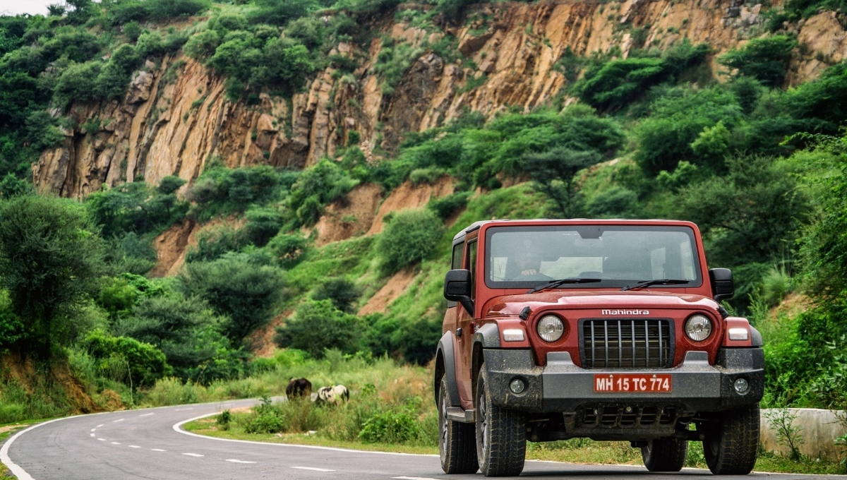 Mahindra Thar: 11.35 लाख में लॉन्च दमदार फीचर्स और 4WD के साथ तैयार
