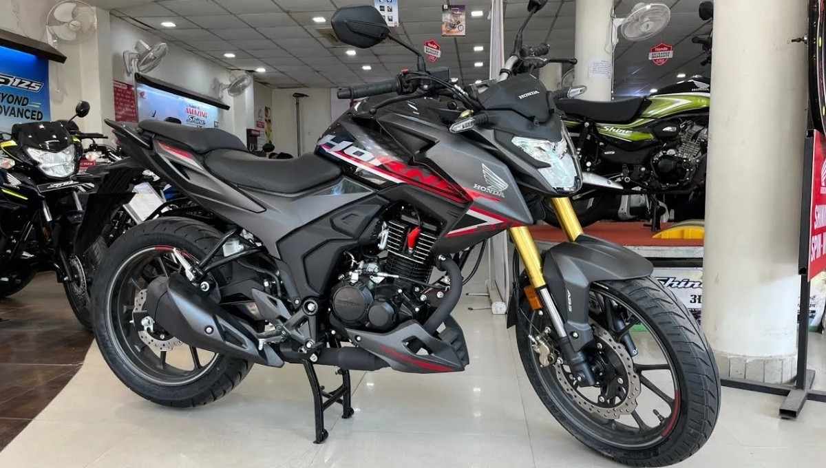 Honda Hornet 2.0: की कीमत 1.39 लाख, जानिए पावरफुल इंजन और स्मार्ट फीचर्स