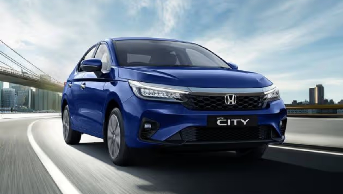 Honda City: 12.08 लाख में मिल रहा है 506 लीटर बूट स्पेस, ADAS और Wireless Charging